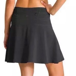 EUC Athleta Black All Day Skort Size 6  Lightweight Stretch Luxe Active Skirt